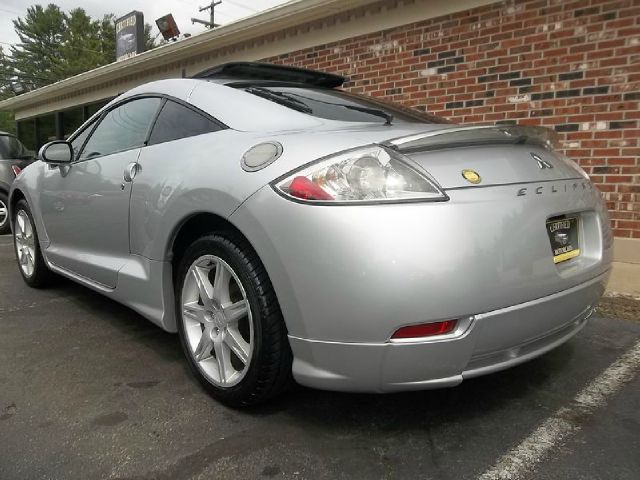 Mitsubishi Eclipse 2007 photo 4