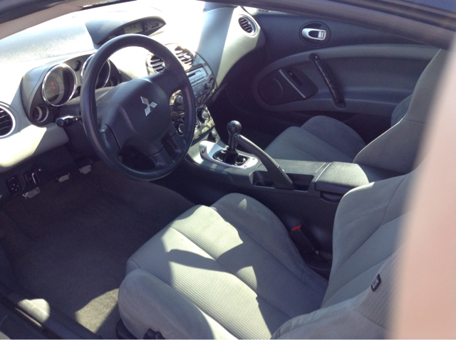 Mitsubishi Eclipse 2007 photo 2