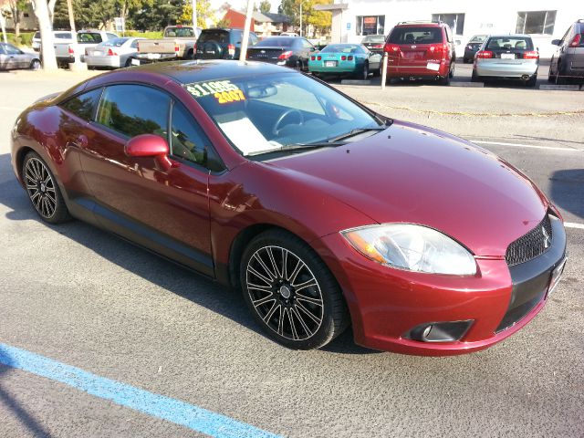 Mitsubishi Eclipse 2007 photo 2