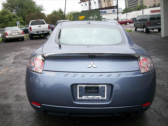 Mitsubishi Eclipse 2007 photo 2