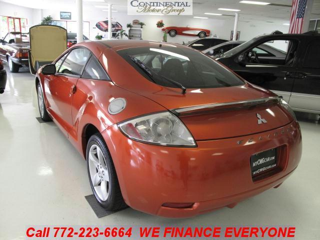 Mitsubishi Eclipse 2007 photo 2