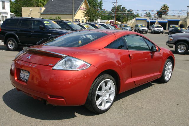 Mitsubishi Eclipse 2007 photo 4