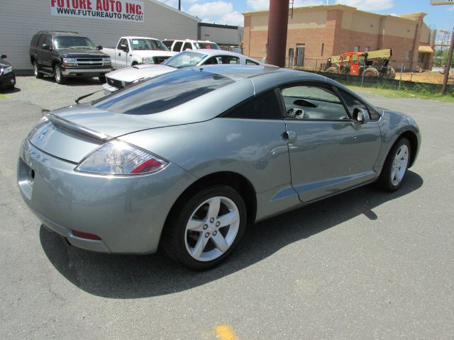 Mitsubishi Eclipse 2007 photo 10