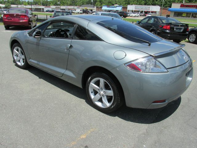 Mitsubishi Eclipse 2007 photo 7