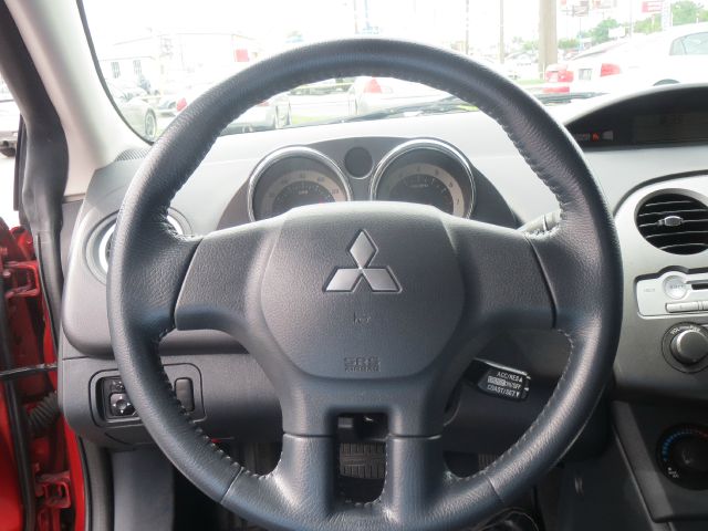 Mitsubishi Eclipse 2007 photo 14