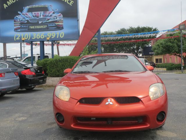 Mitsubishi Eclipse 2007 photo 17