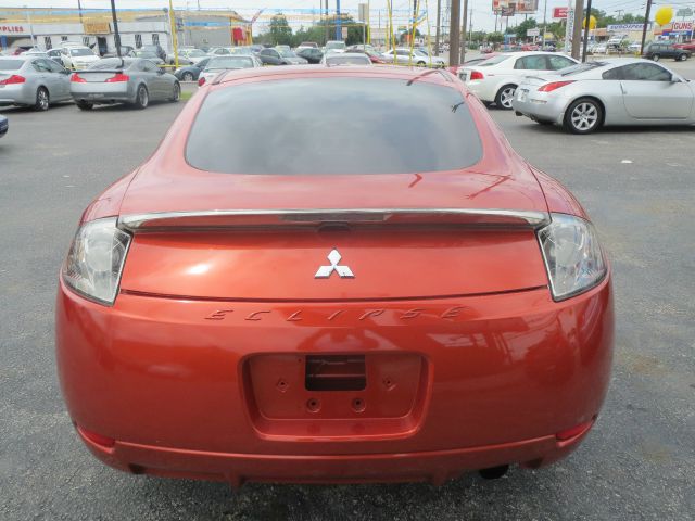 Mitsubishi Eclipse 2007 photo 4