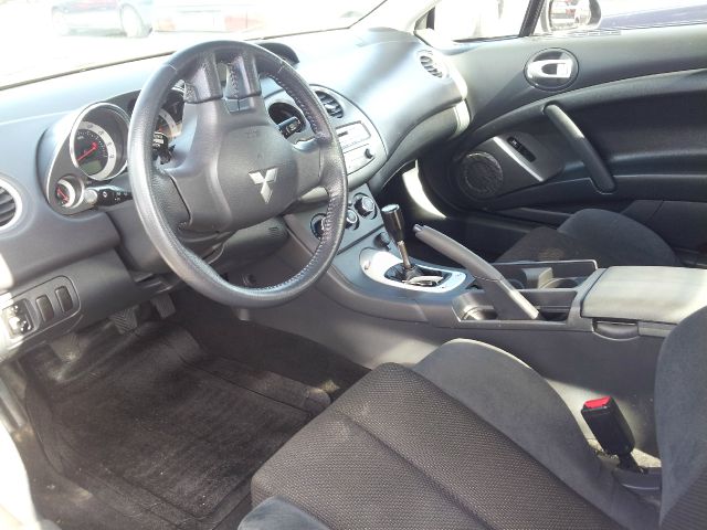 Mitsubishi Eclipse 2007 photo 2