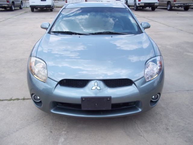 Mitsubishi Eclipse 2007 photo 2