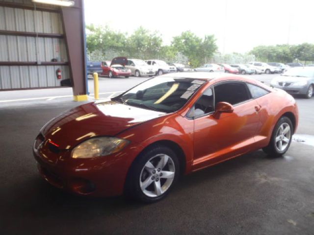 Mitsubishi Eclipse 2007 photo 2