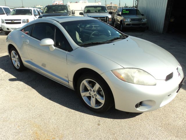 Mitsubishi Eclipse 2007 photo 2