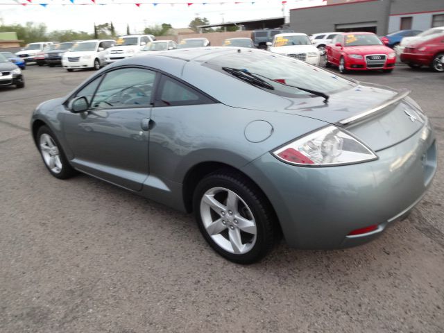 Mitsubishi Eclipse 2007 photo 2