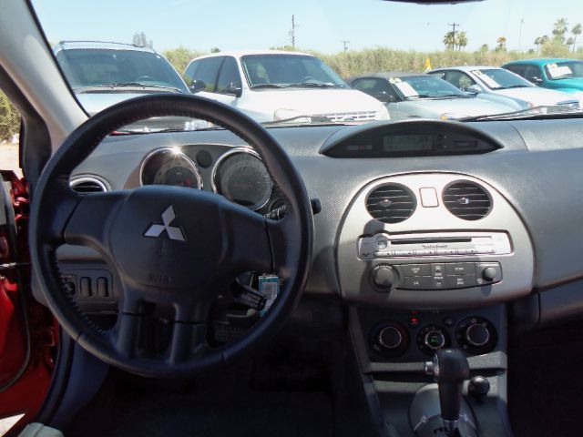 Mitsubishi Eclipse 2008 photo 9