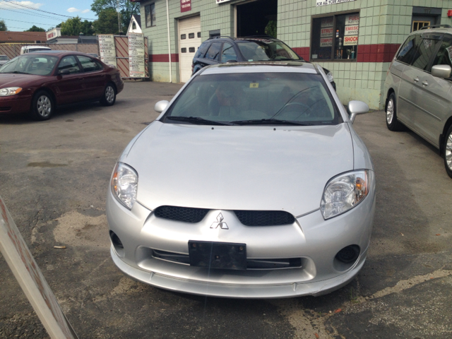 Mitsubishi Eclipse 2008 photo 2