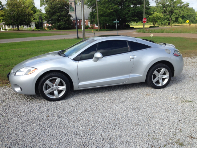 Mitsubishi Eclipse 2008 photo 2