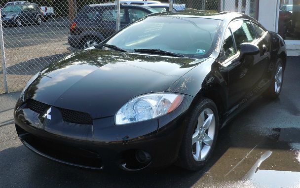 Mitsubishi Eclipse 2008 photo 2