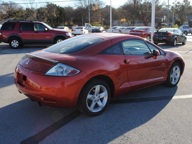 Mitsubishi Eclipse 2008 photo 2