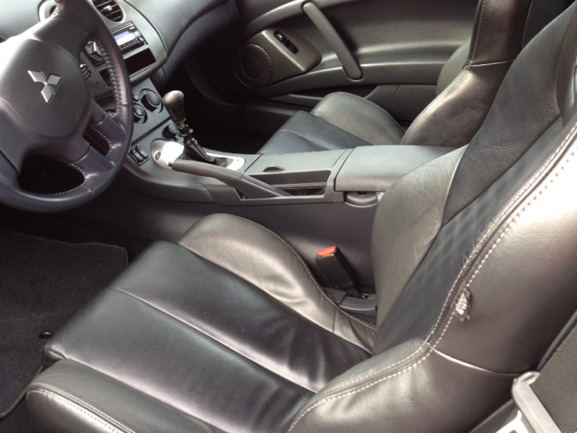 Mitsubishi Eclipse 2008 photo 2