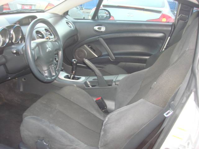 Mitsubishi Eclipse 2008 photo 3