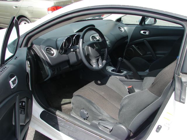 Mitsubishi Eclipse 2008 photo 2