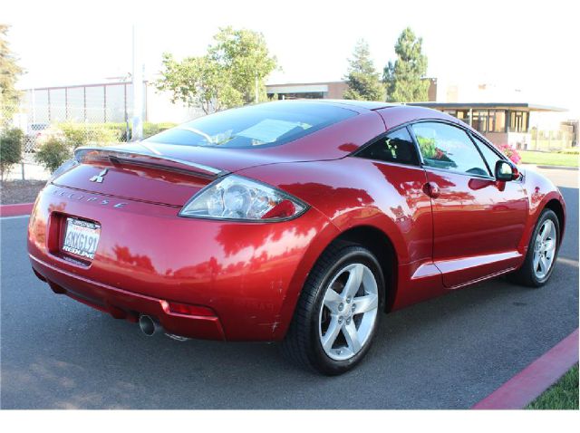 Mitsubishi Eclipse 2008 photo 3