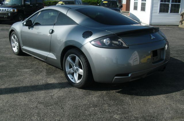 Mitsubishi Eclipse 2008 photo 12