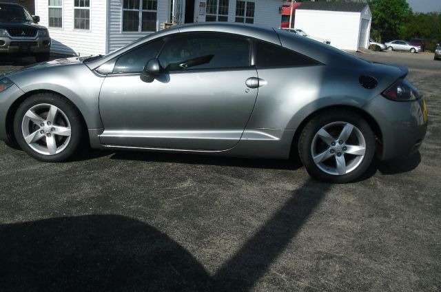 Mitsubishi Eclipse 2008 photo 6