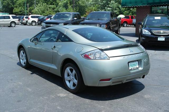 Mitsubishi Eclipse 2008 photo 2