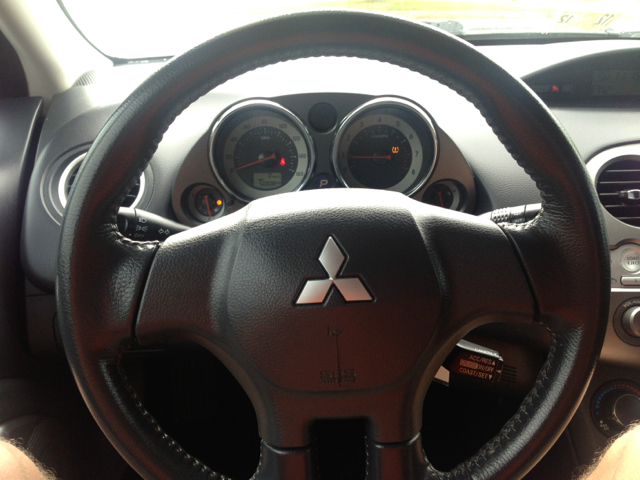 Mitsubishi Eclipse 2008 photo 3