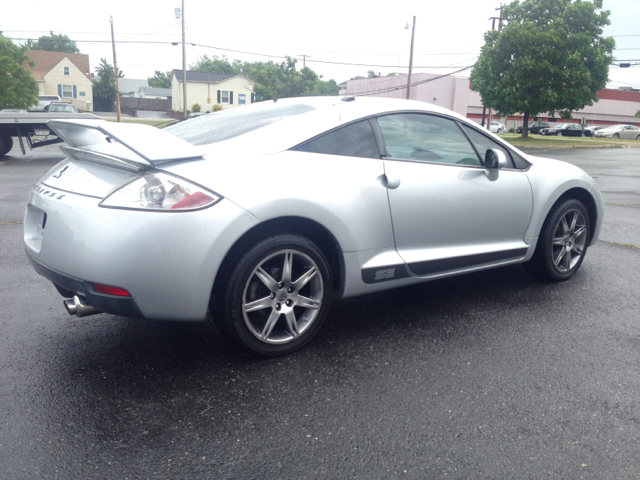 Mitsubishi Eclipse 2008 photo 8