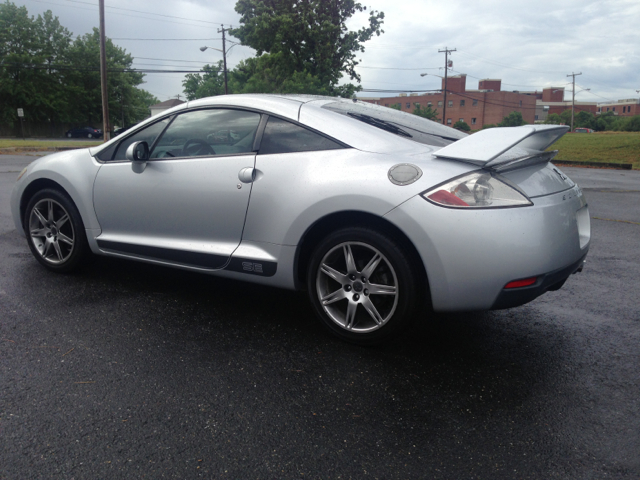 Mitsubishi Eclipse 2008 photo 9