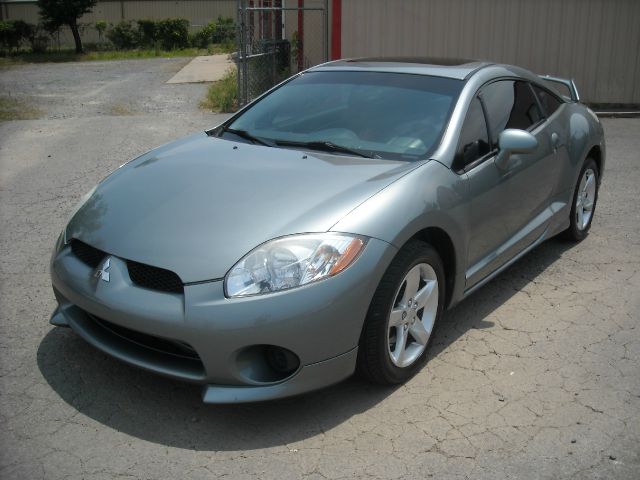 Mitsubishi Eclipse 2008 photo 13