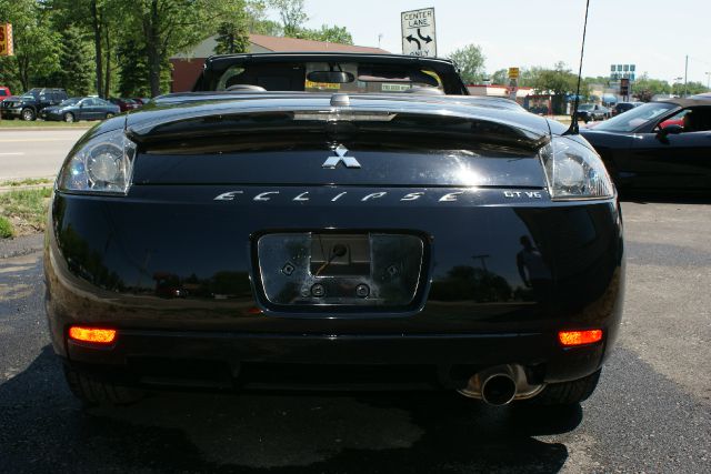 Mitsubishi Eclipse 2008 photo 11