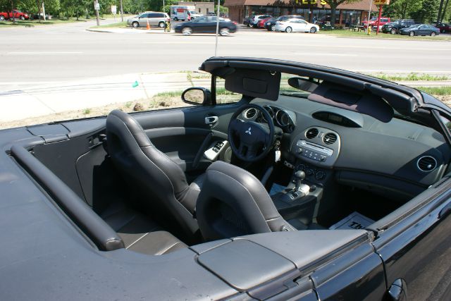 Mitsubishi Eclipse 2008 photo 15