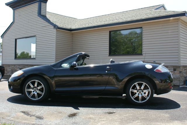 Mitsubishi Eclipse 2008 photo 2