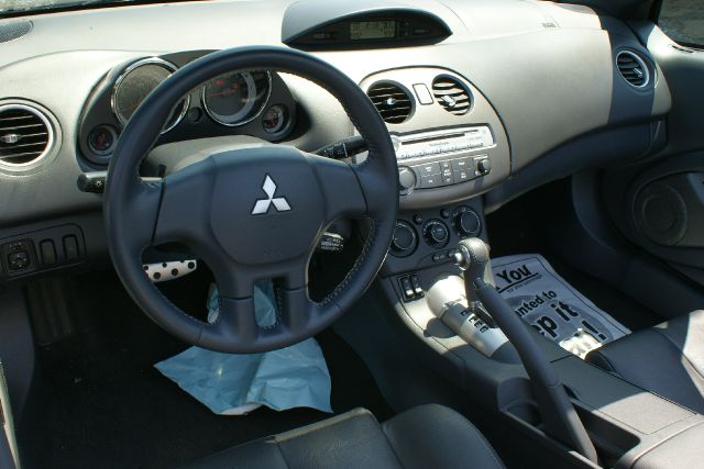 Mitsubishi Eclipse 2008 photo 3