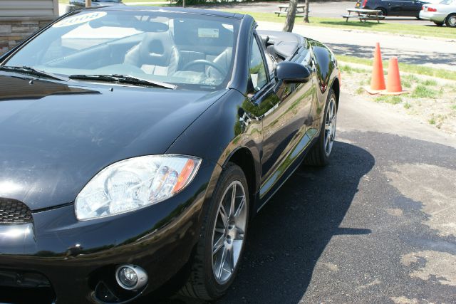 Mitsubishi Eclipse 2008 photo 4