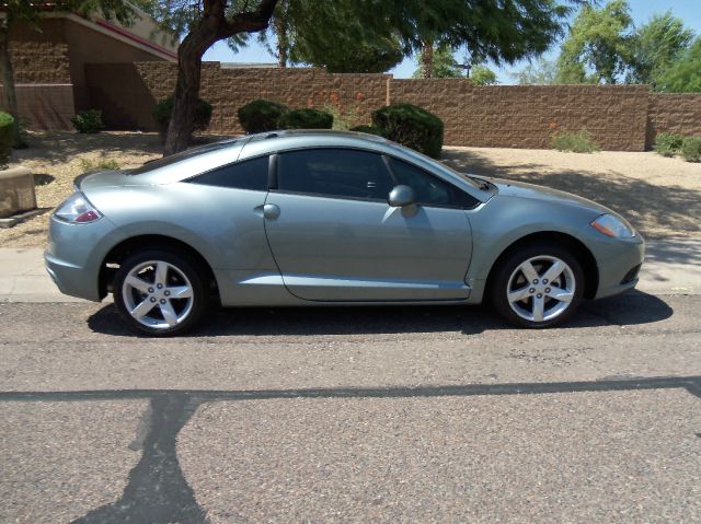 Mitsubishi Eclipse 2009 photo 2