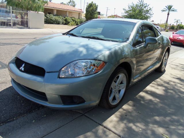 Mitsubishi Eclipse 2009 photo 3