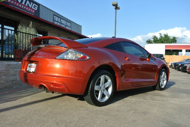 Mitsubishi Eclipse 2009 photo 11