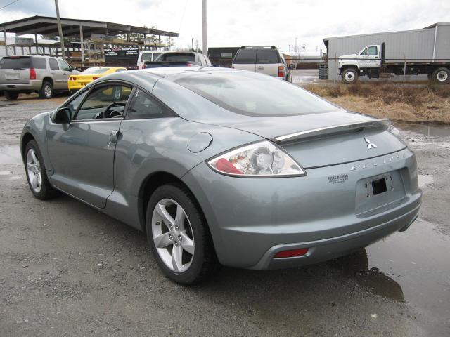 Mitsubishi Eclipse 2009 photo 2