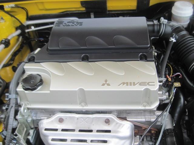 Mitsubishi Eclipse 2009 photo 3