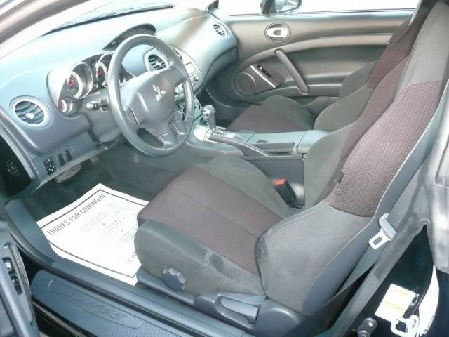 Mitsubishi Eclipse 2009 photo 1