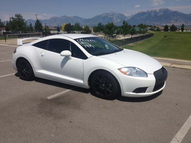 Mitsubishi Eclipse 2009 photo 3