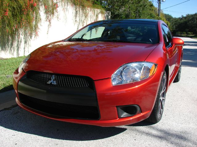 Mitsubishi Eclipse 2011 photo 3