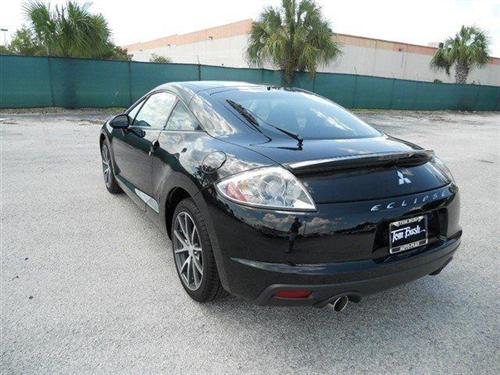 Mitsubishi Eclipse 2011 photo 3