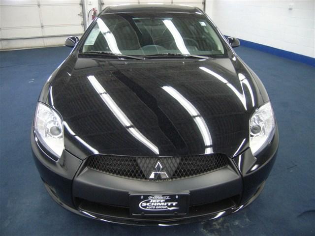 Mitsubishi Eclipse 2011 photo 5