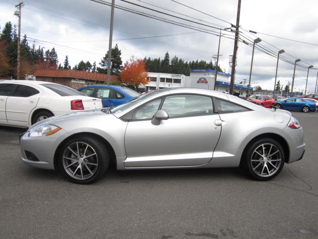 Mitsubishi Eclipse 2012 photo 1