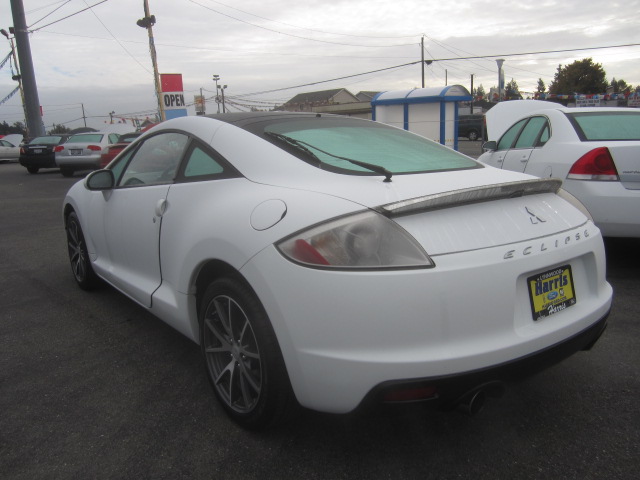 Mitsubishi Eclipse 2012 photo 2