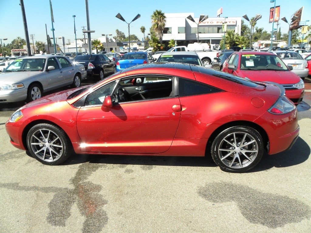 Mitsubishi Eclipse 2012 photo 2